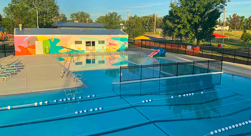 Outdoor lap/leisure pool at Crosby Swimming Pool in Crosby, North Dakota